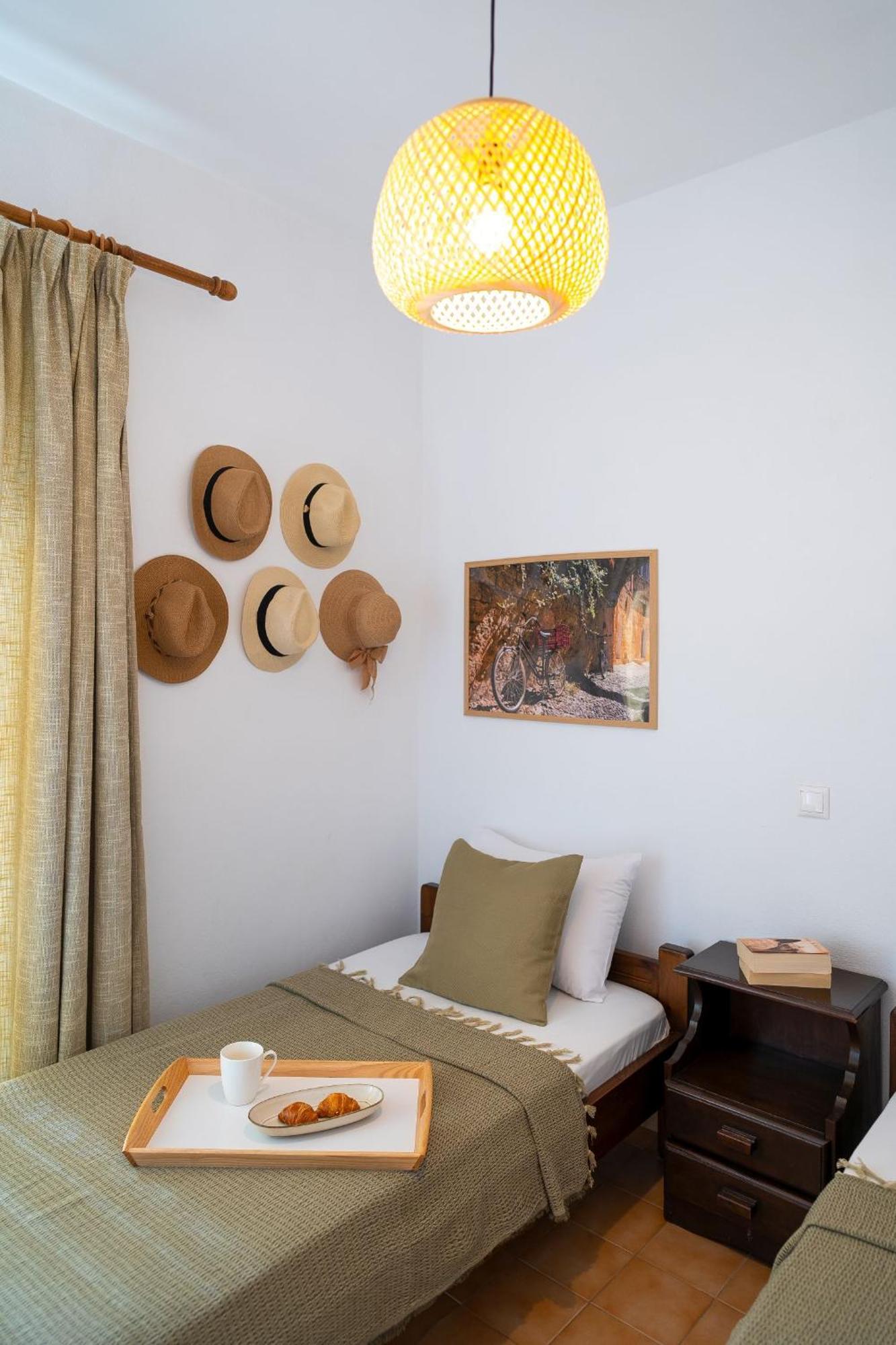 Tselios Apartments & Studios Киотари Стая снимка