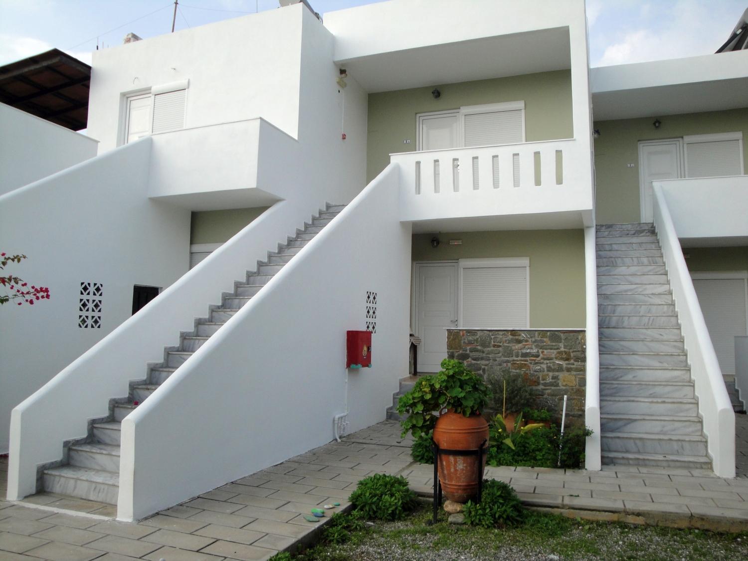 Tselios Apartments & Studios Киотари Стая снимка